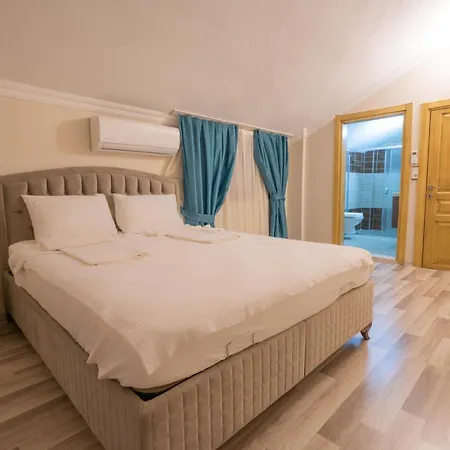 Vesper Suites Apartment